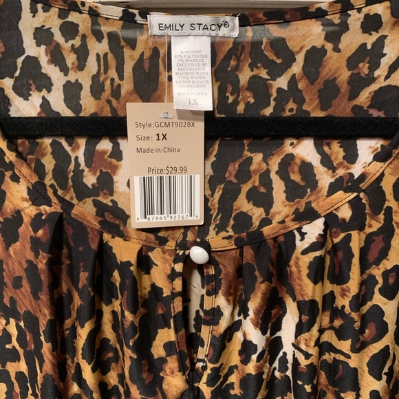 Cheetah Print Short Sleeved Top - Picture 3 of 4